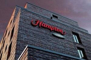 Hampton by Hilton City West