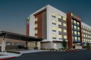 Holiday Inn Express & Suites - - E Tropicana, an IHG Hotel