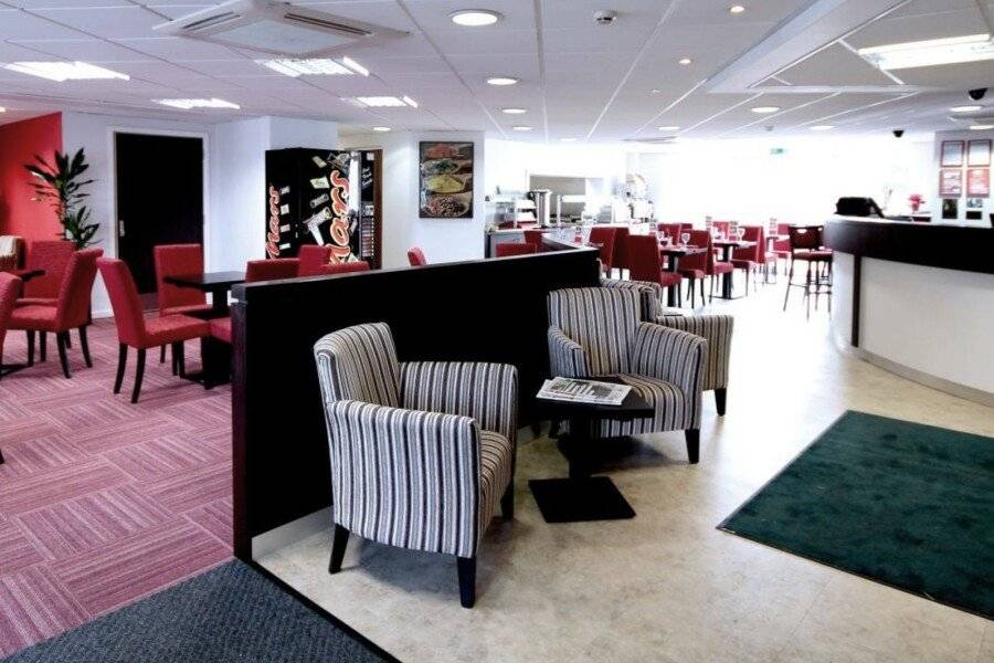 Ramada London Stansted Airport lobby, restaurant, bar, front desk