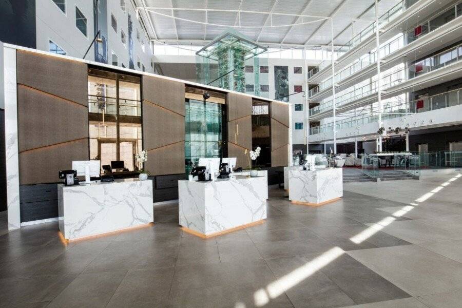 Radisson Blu Hotel London Stansted Airport lobby,front desk