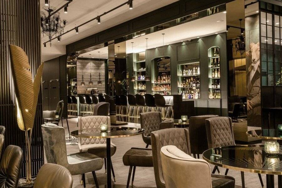 Motel One Paris-Porte Dorée bar