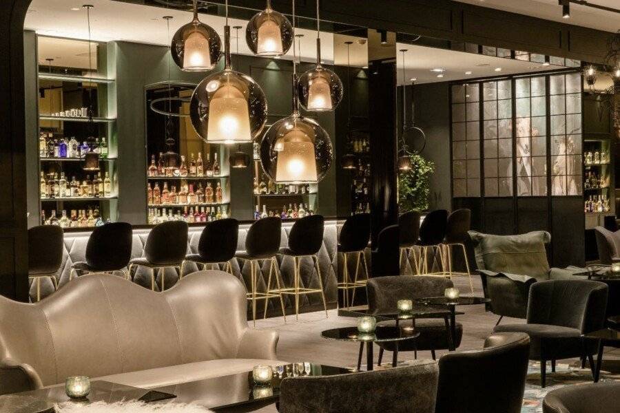 Motel One Paris-Porte Dorée bar,lobby