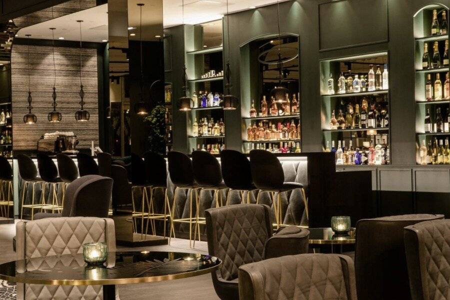 Motel One Paris-Porte Dorée bar