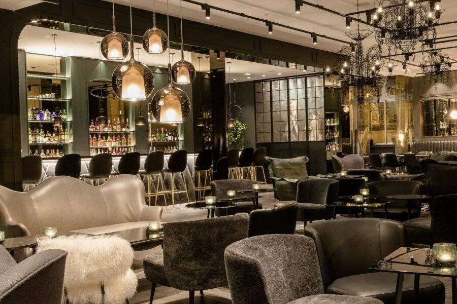 Motel One Paris-Porte Dorée bar, lounge