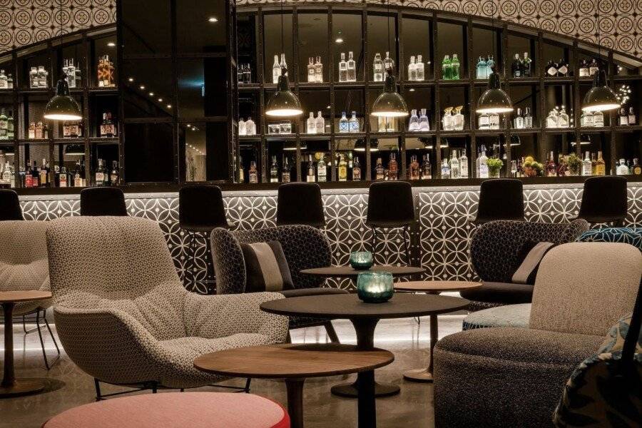 Motel One Barcelona-Ciutadella bar,lounge