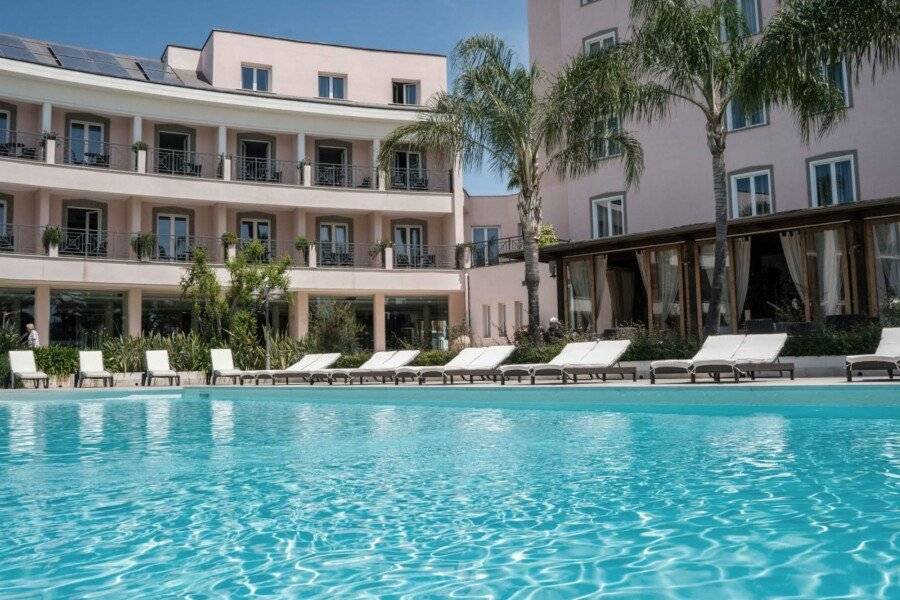 Hotel Isola Sacra Rome Airport facade,outdoor pool