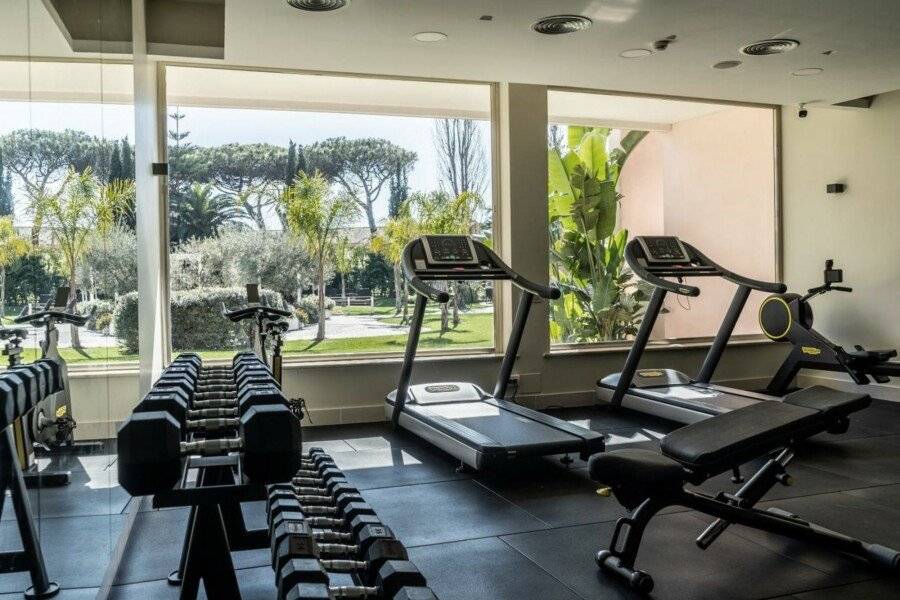 Hotel Isola Sacra Rome Airport fitness centre,garden