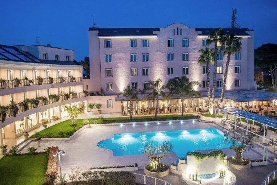 Hotel Isola Sacra Rome Airport facade,outdoor pool