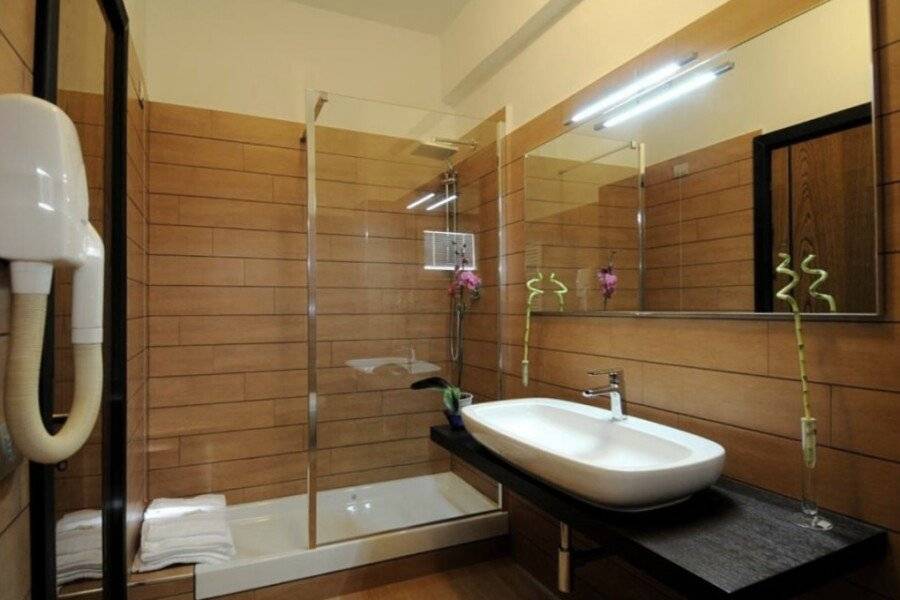 EH Suites Rome Airport Euro House Hotels bathtub