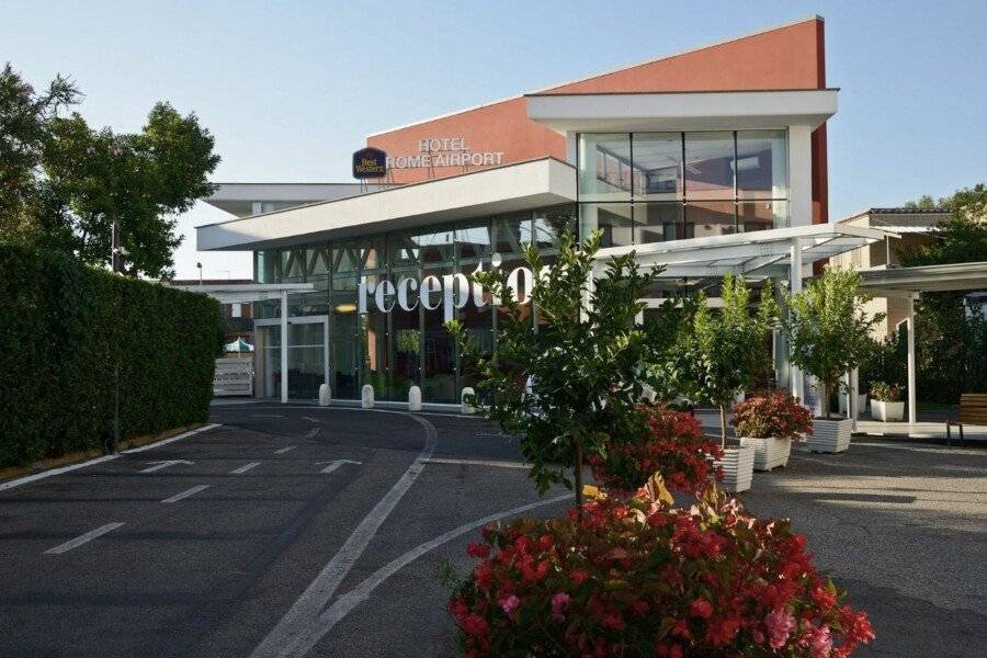 Best Western Hotel Rome Airport facade