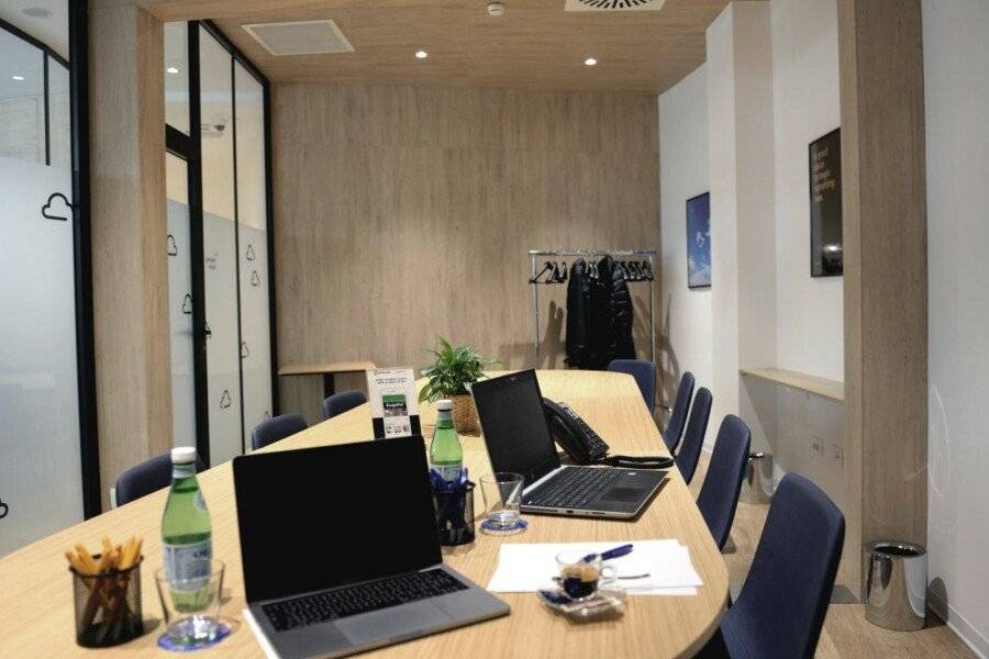 Air Rooms Rome Airport by HelloSky conference room,meeting room,