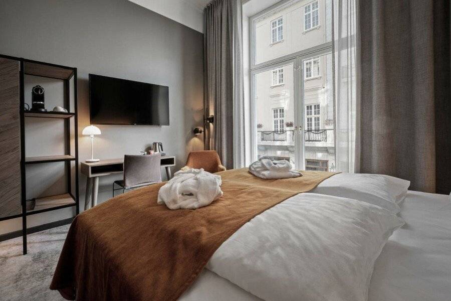 Karl Johan Hotel hotel bedroom