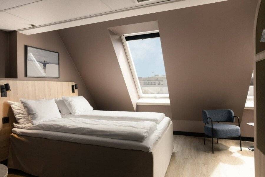 Scandic Victoria hotel bedroom