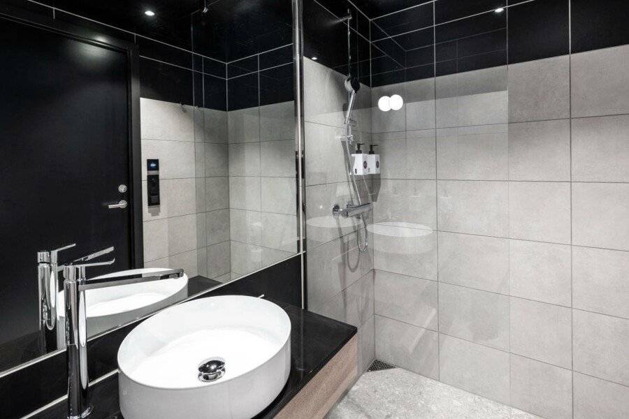 Quality Hotel Hasle Linie bathtub