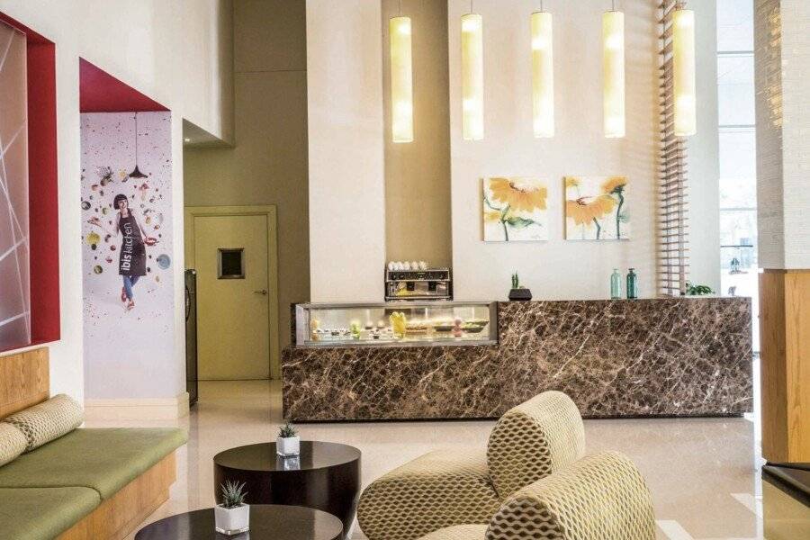 Ibis Deira Creekside lobby