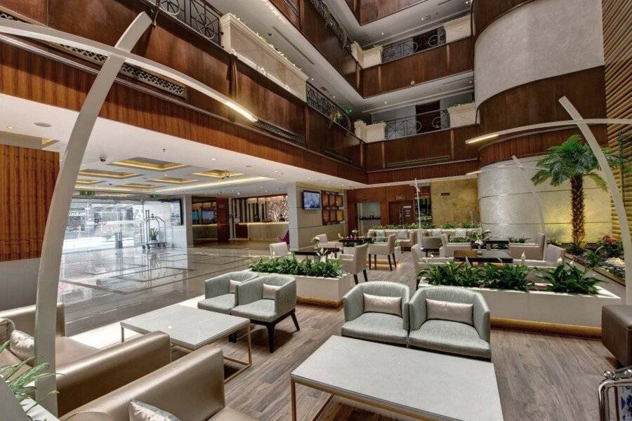 Howard Johnson Plaza by Wyndham Deira lobby