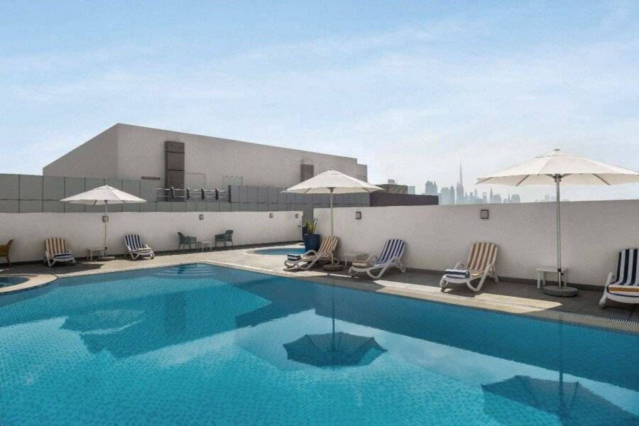 La Quinta by Wyndham Jumeirah rooftop pool,outdoor pool,spa