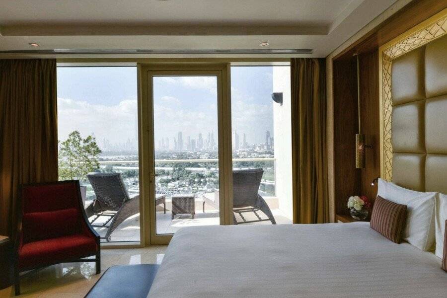 Raffles hotel bedroom,balcony,ocean view