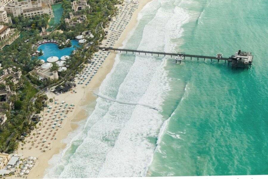 Jumeirah Al Qasr beach