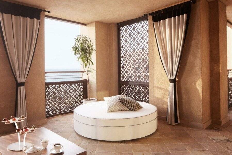 Jumeirah Mina Al Salam balcony,ocean view