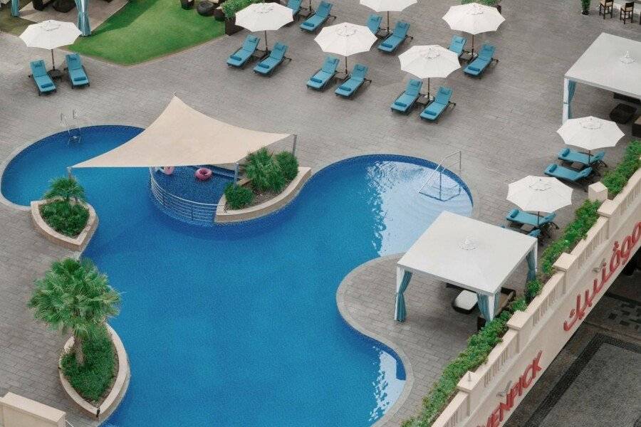 Mövenpick Hotel Jumeirah Beach outdoor pool