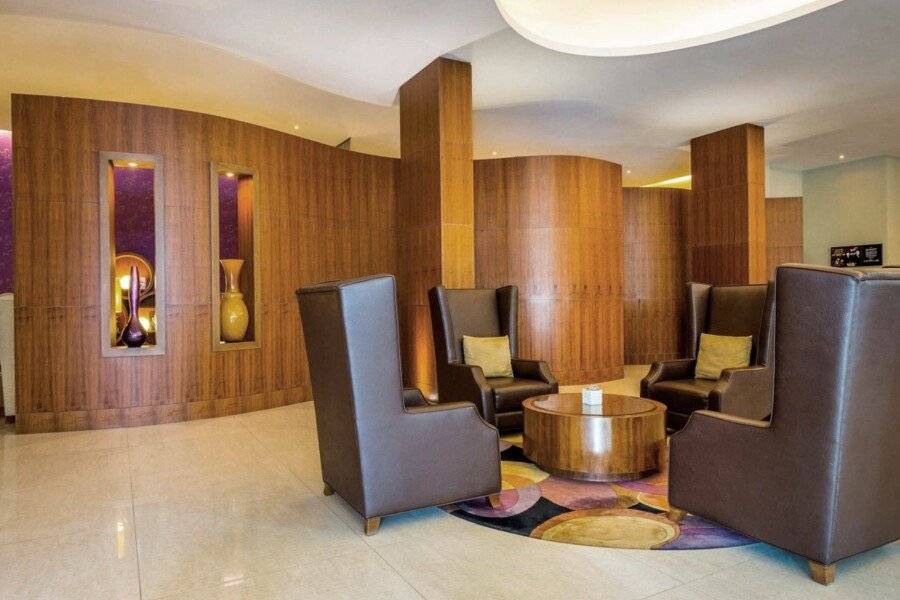 Novotel Suites Mall Avenue lobby