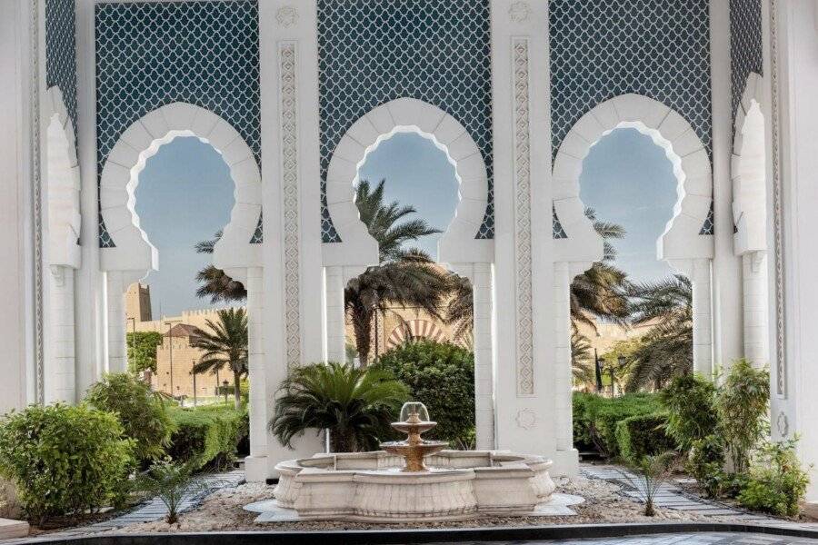 Oaks Ibn Battuta Gate 