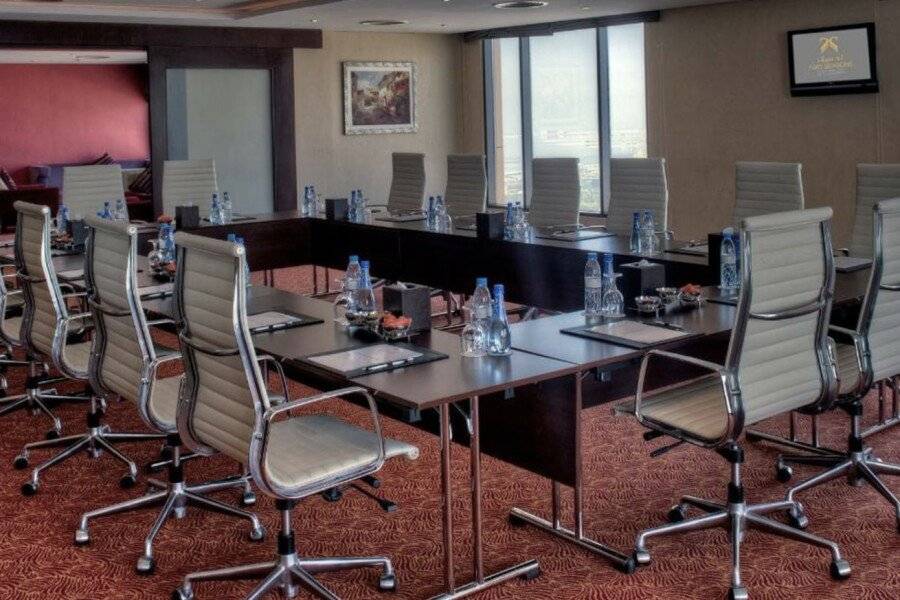 Two Seasons Hotel & Apartments conference room,meeting room