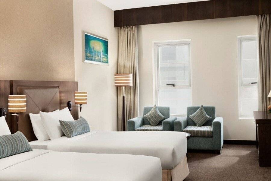 Ramada by Wyndham Deira hotel bedroom