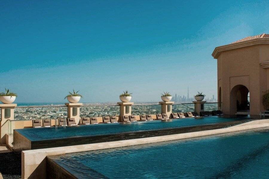 Sheraton Mall of the Emirates Hotel, rooftop pool,ocean view