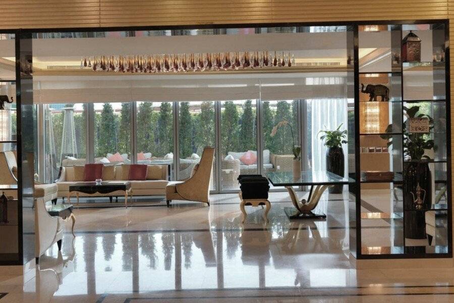 DAMAC Maison Mall Street lobby