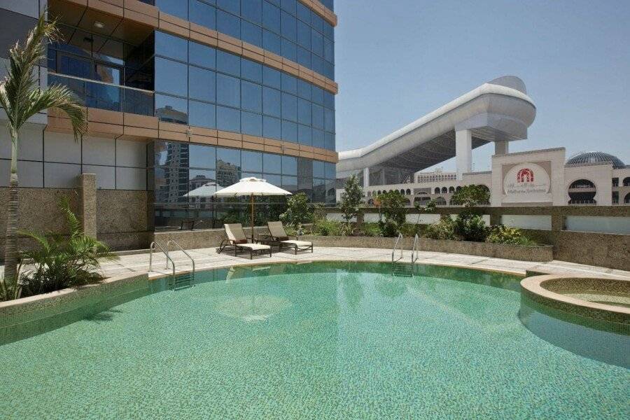 DoubleTree by Hilton Hotel and Residences – Al Barsha outdoor pool