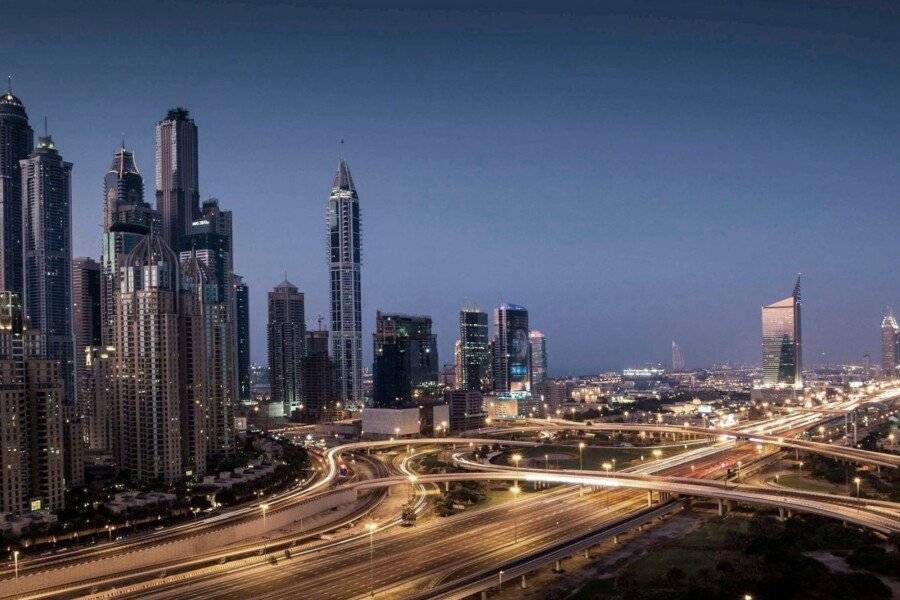 Pullman Jumeirah Lakes Towers 