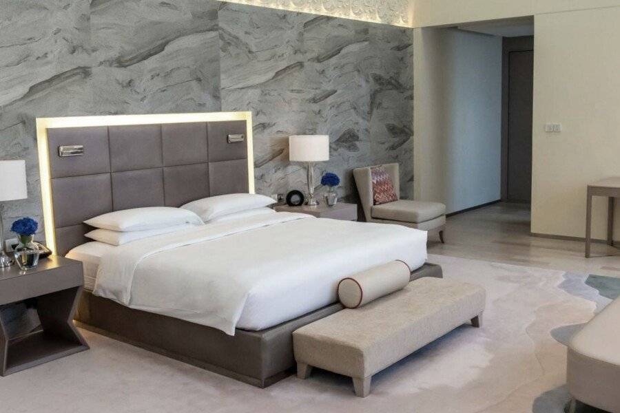 Hyatt Regency Creek Heights Residences hotel bedroom