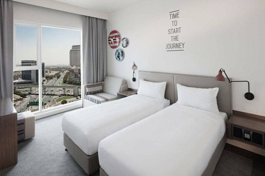 Rove Healthcare City - Bur hotel bedroom,ocean view