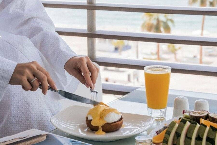 Nikki Beach Resort & Spa breakfast,ocean view