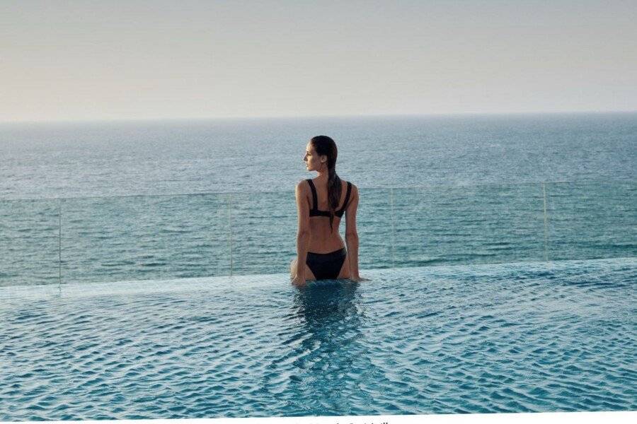 Mandarin Oriental Jumeira, infinity pool,ocean view