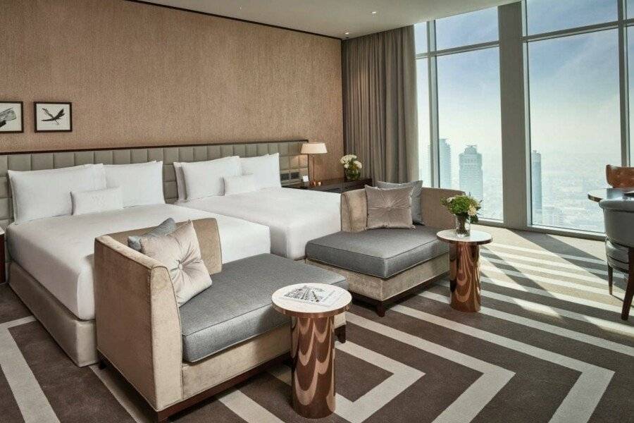 Waldorf Astoria International Financial Centre hotel bedroom