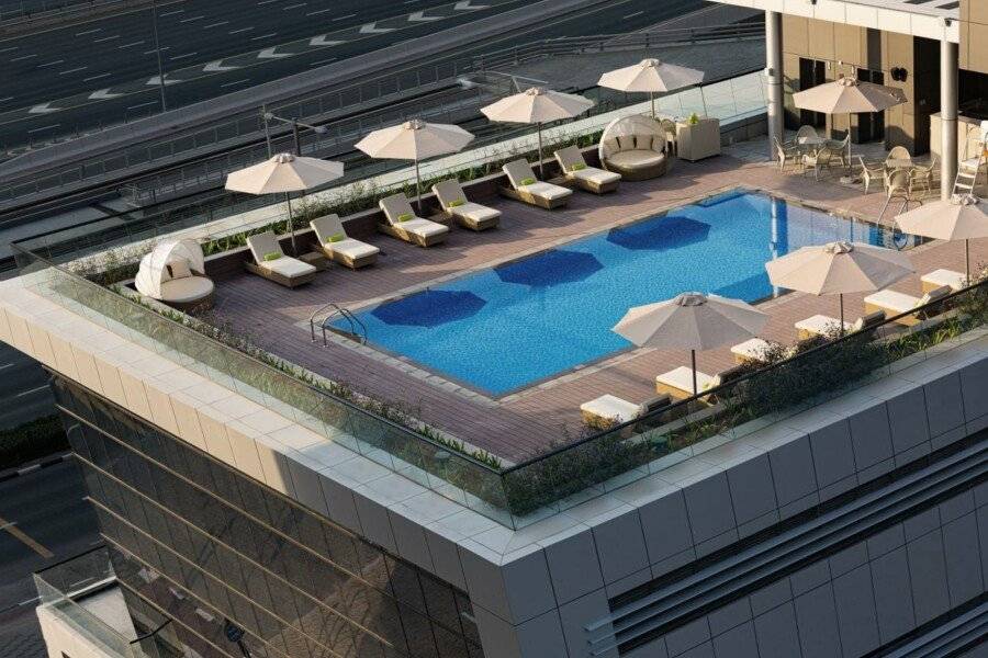 Millennium Place Marina rooftop pool