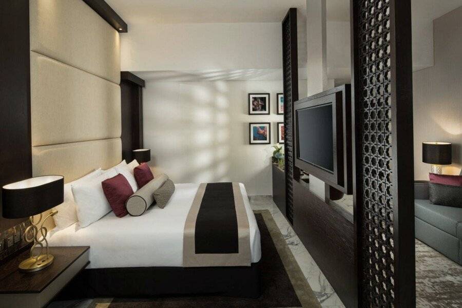 Millennium Place Marina hotel bedroom