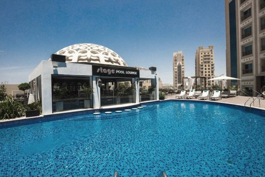 Barcelo Al Jaddaf, pool,lounge