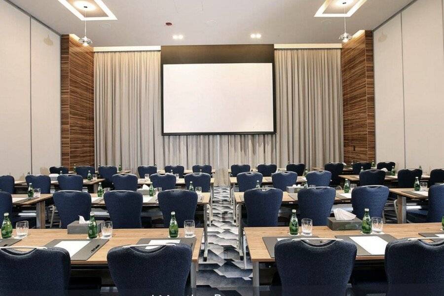 Grand Cosmopolitan Hotel conference room,meeting room