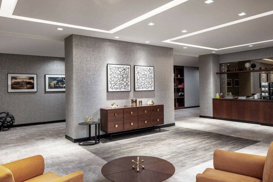 DoubleTree by Hilton M Square Hotel & Residences lobby