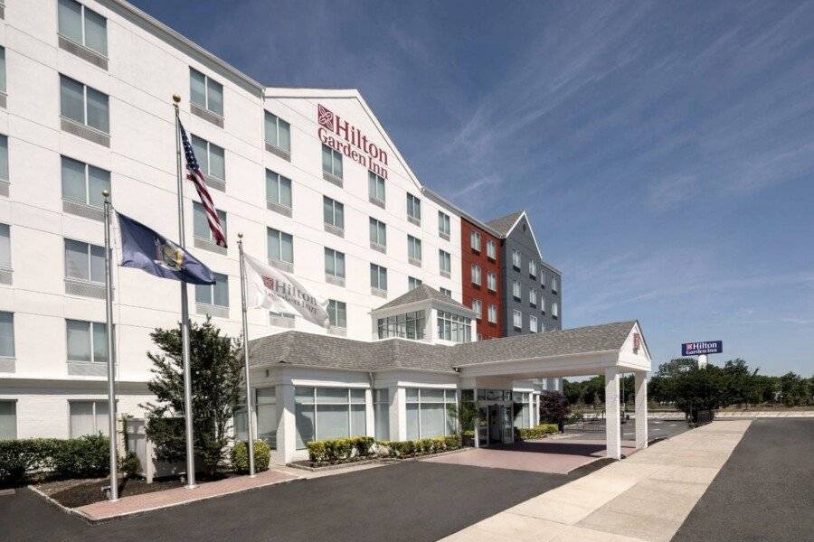 Hilton Garden Inn/JFK facade