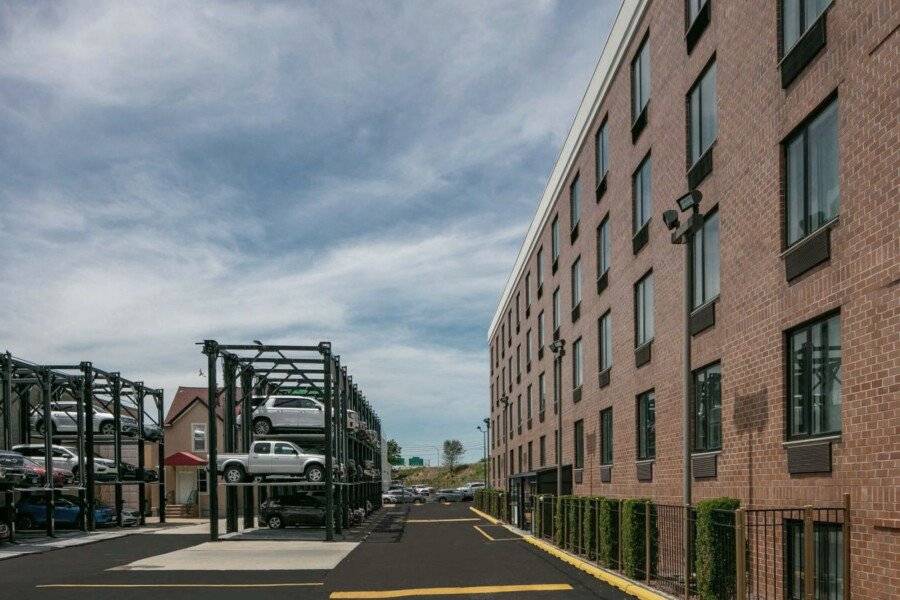 Fairfield Inn by Marriott JFK Airport hotel facade, parking