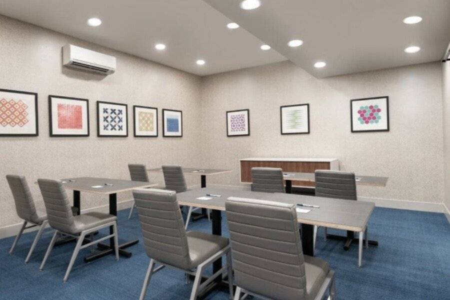 Holiday Inn Express - Jamaica - JFK AirTrain - NYC, an IHG Hotel conference room,meeting room