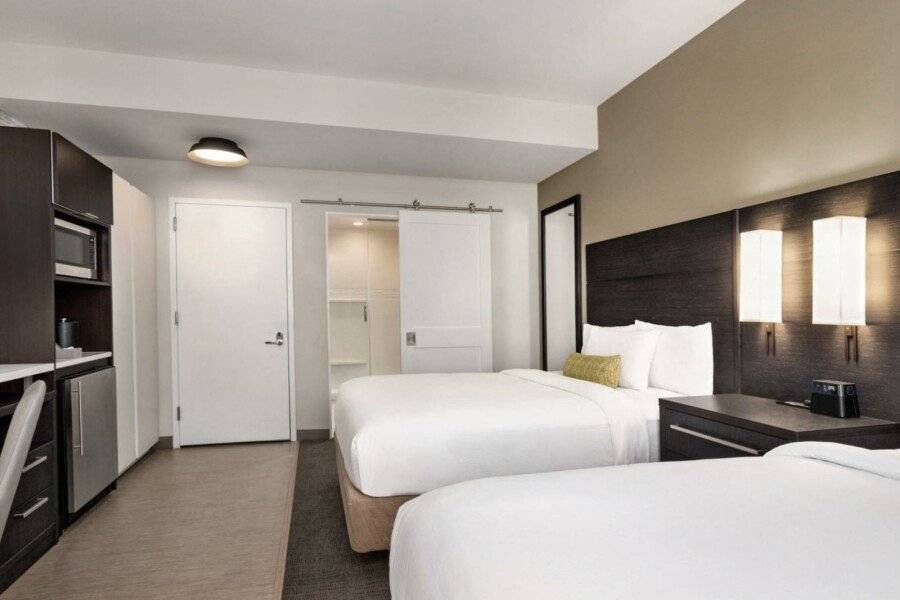 Residence Inn by Marriott New York JFK Airport hotel bedroom