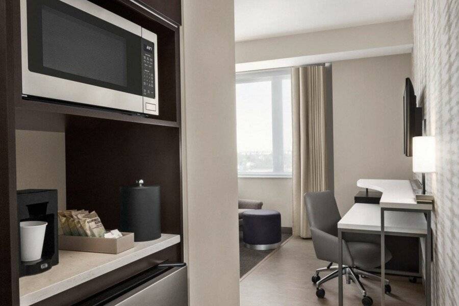 Residence Inn by Marriott New York JFK Airport hotel bedroom