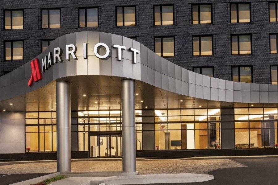 Marriott New York JFK Airport facade