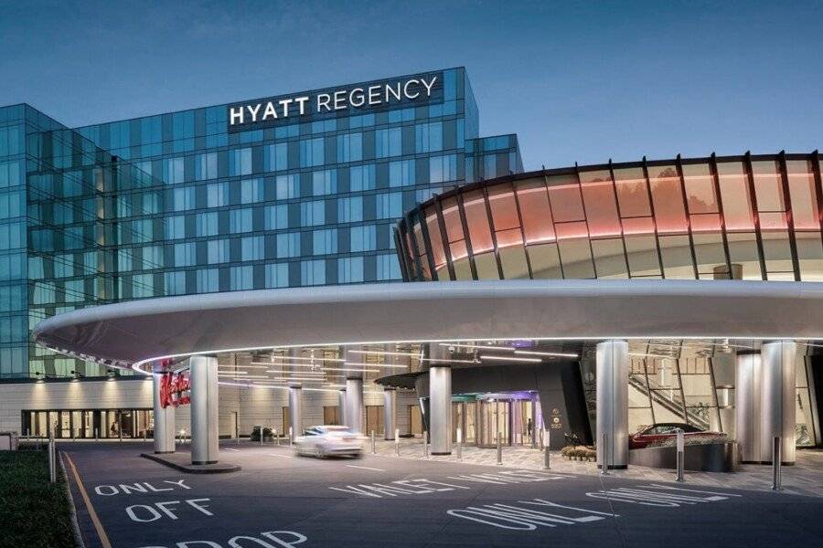 Hyatt Regency JFK Airport at Resorts World New York facade